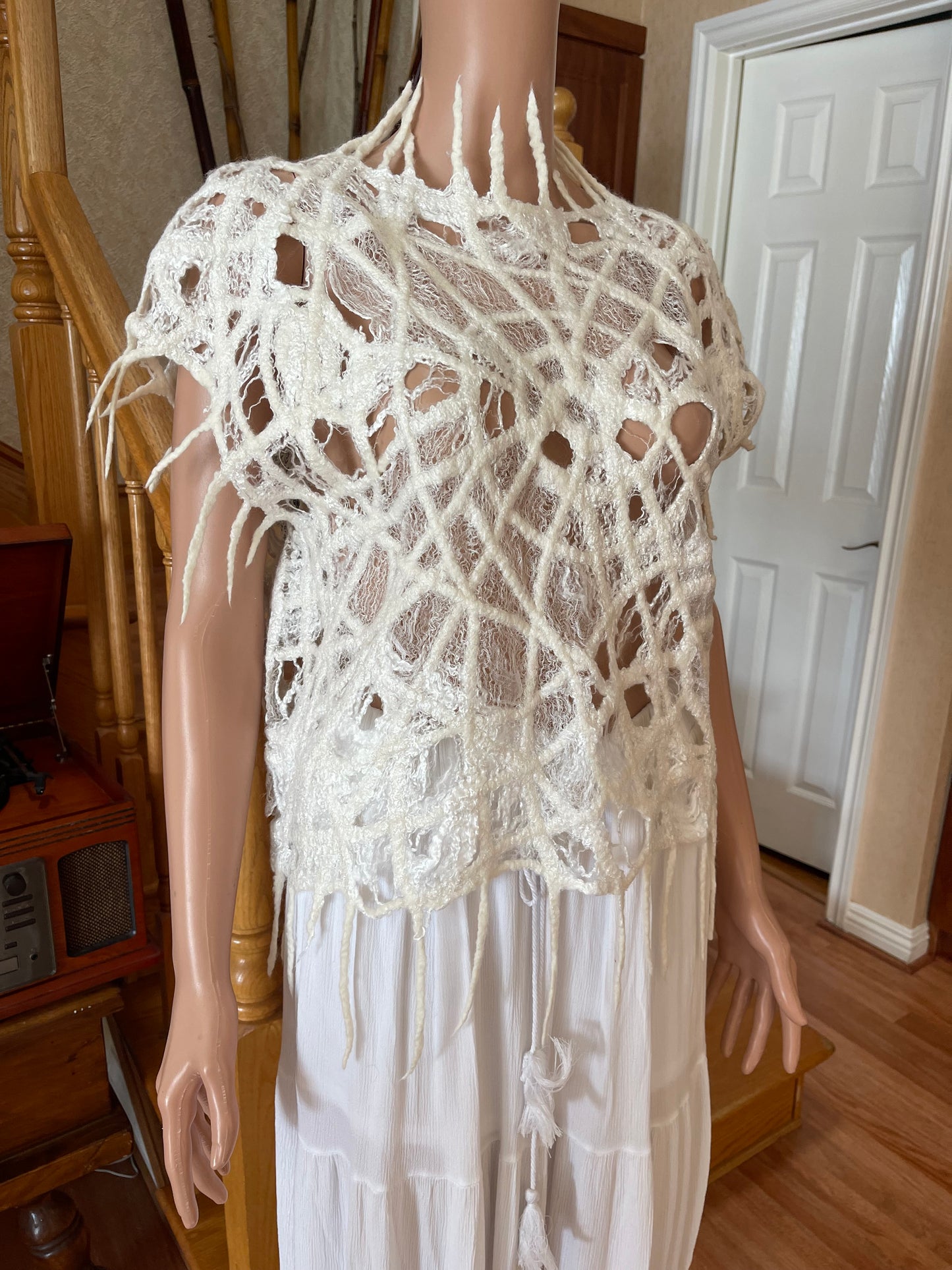 One size S-L 100% Natural Wool Silk Vest Eco-Fashion Top Handmade Nuno felt Wrap Eco Friendly Jacket Bohemian Style Waistcoat blouse