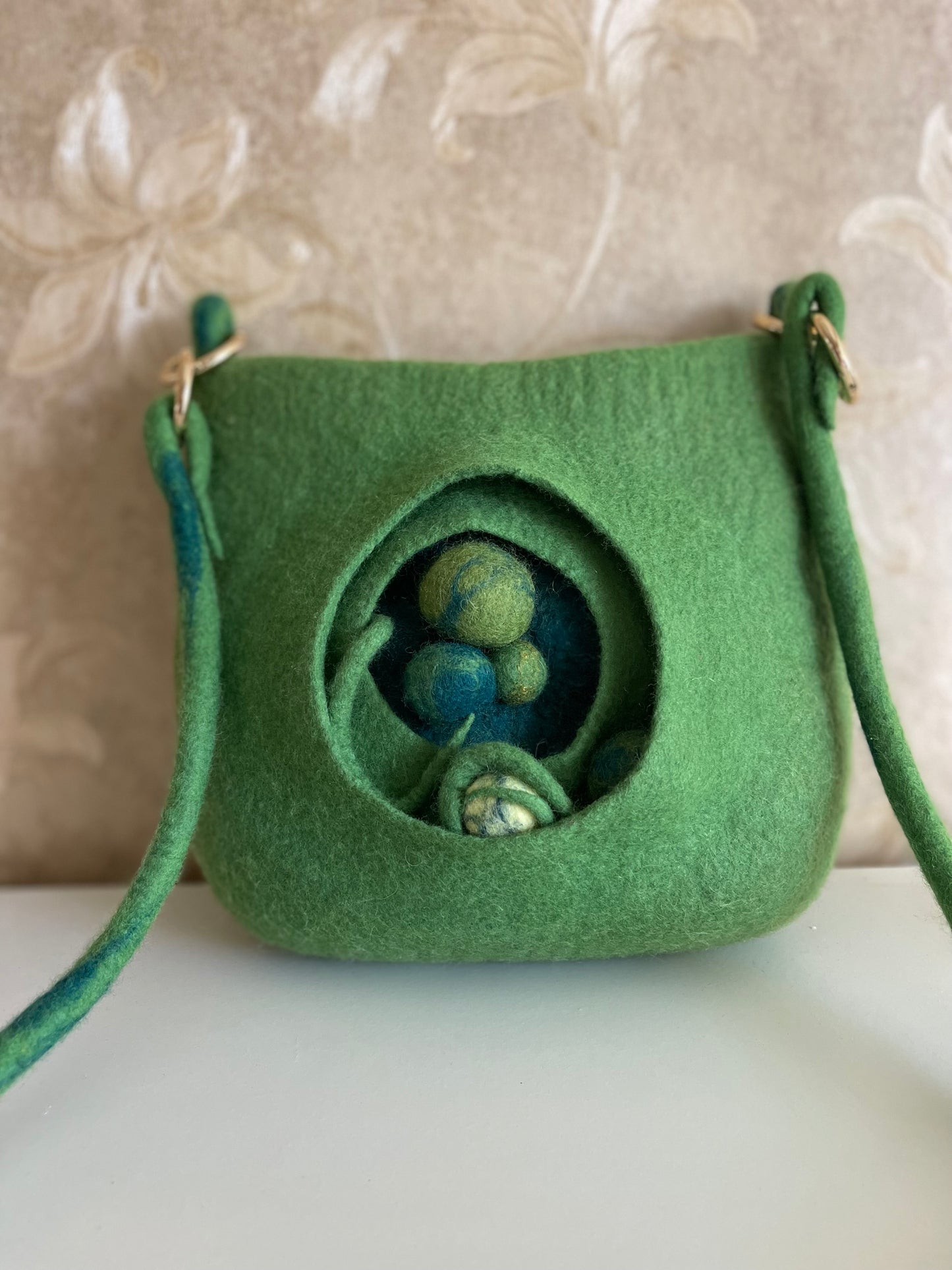 100% Natural Wool. Handmade Eco Friendly Felted Green Bag Long Strap Crossbody Boho Style Purse Good Gift For Her/Women/Lady/Mother/Friend