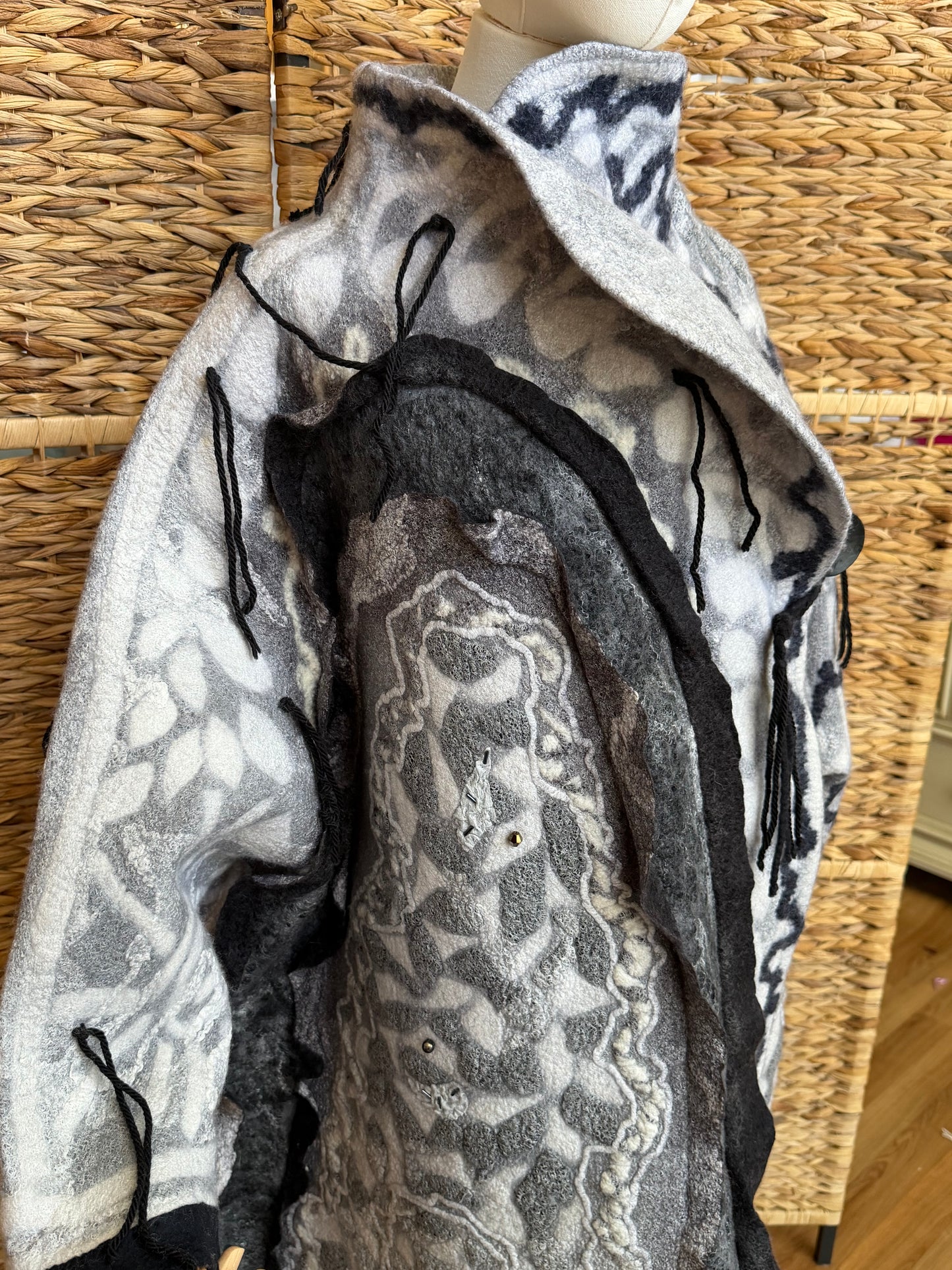 100% natural hand made merino wool silk bamboo linen cotton coat Jacket one size S-XL
   •   Overcoat
   •   Parka
   •   Trench coat
   •   Raincoat
   •   Windbreaker
   •   Peacoat
   •   Topcoat
   •   Cloak