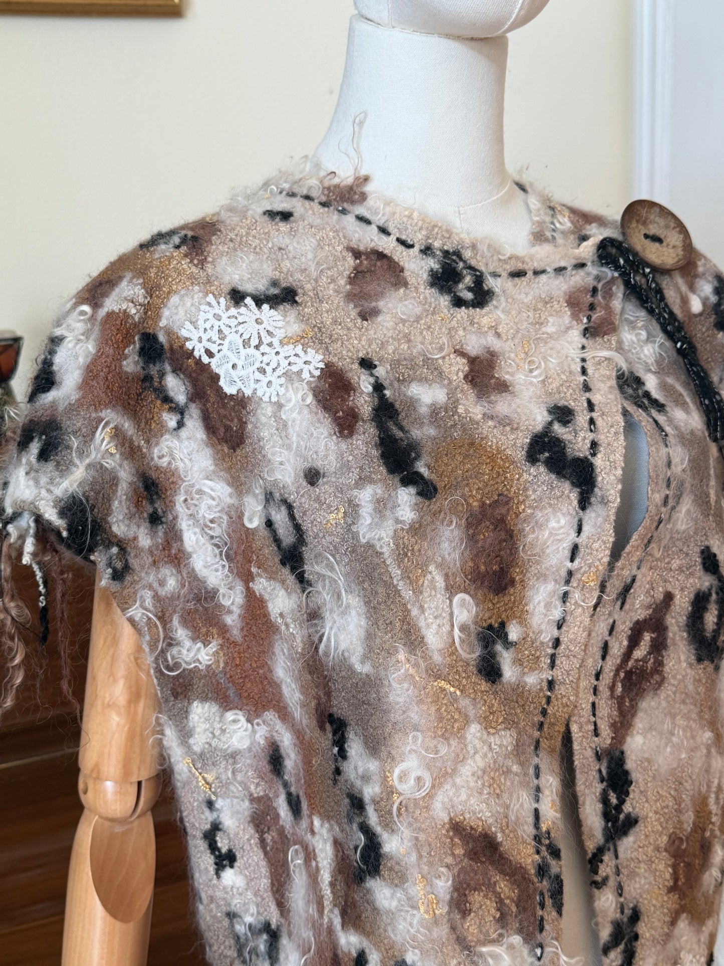100%Natural Wool Silk Eco-Fashion Handmade Nuno Felted Eco Friendly Vest Top Tunic Blouse Waistcoat Sweater Sweatshirt . Good For One Size S-L