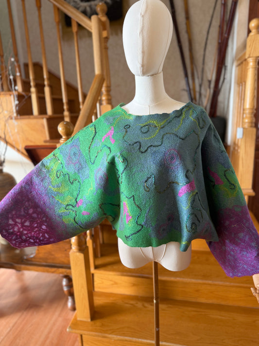Silk/ wool top one size S-L