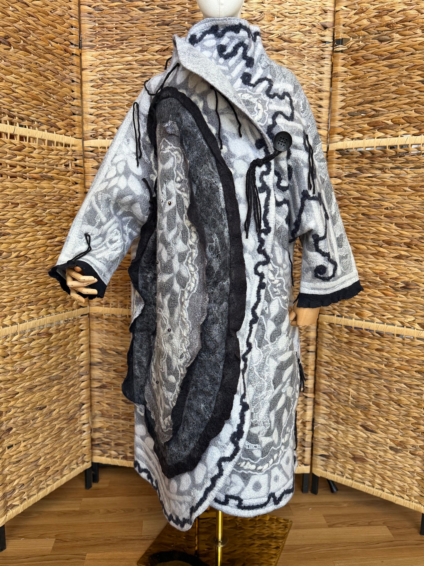 100% natural hand made merino wool silk bamboo linen cotton coat Jacket one size S-XL
   •   Overcoat
   •   Parka
   •   Trench coat
   •   Raincoat
   •   Windbreaker
   •   Peacoat
   •   Topcoat
   •   Cloak